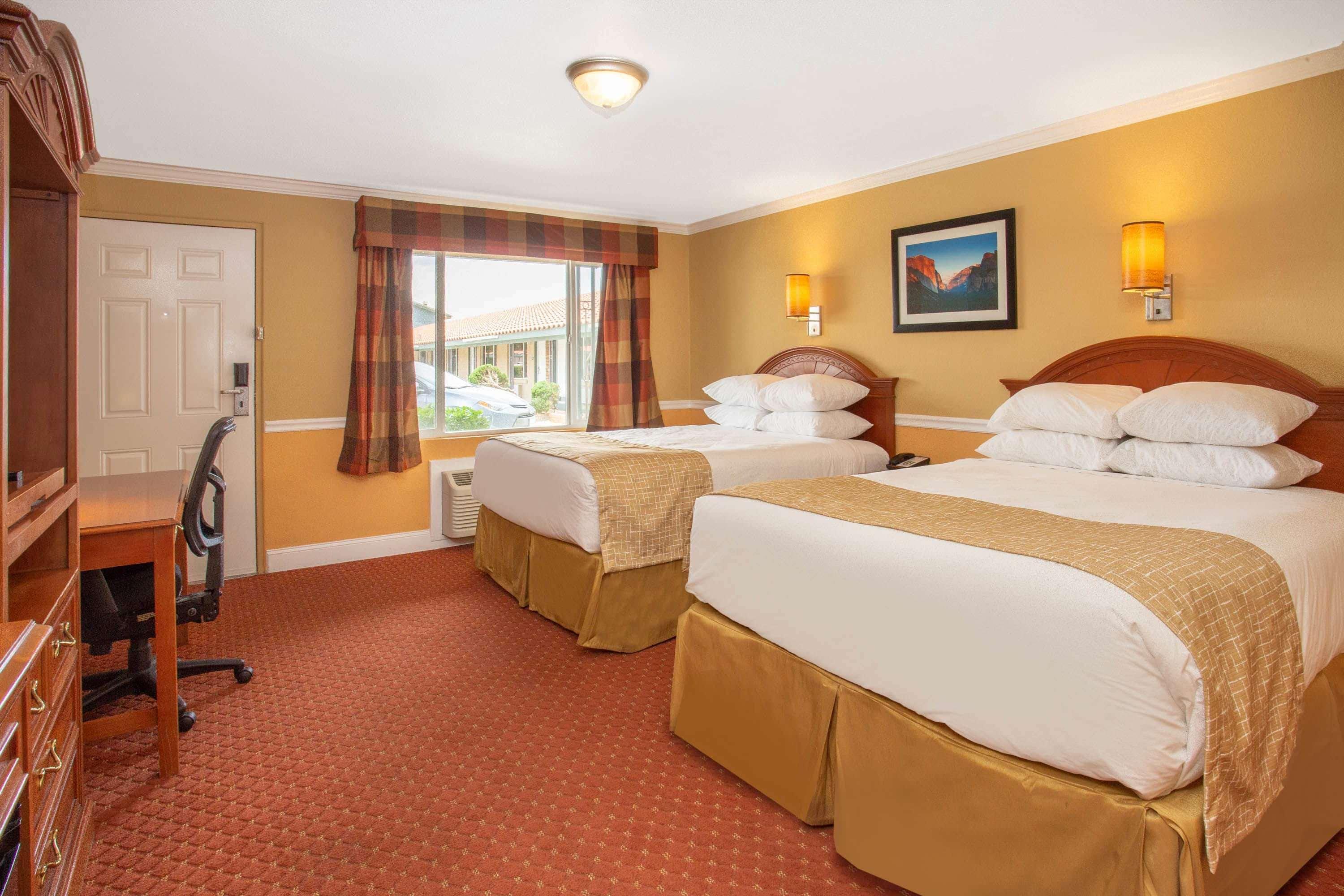 Travelodge By Wyndham Hawthorne Dış mekan fotoğraf
